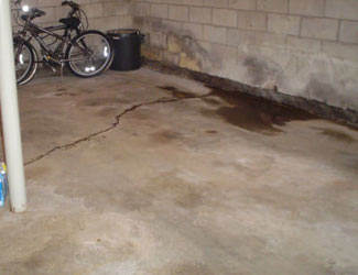 basement floor crack repair system in Quebec